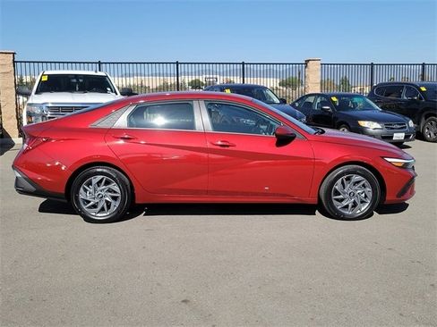 New 2026 Hyundai Elantra Blue image 23