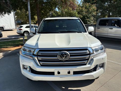 Used 2020 Toyota Land Cruiser AWD/4WD image 2