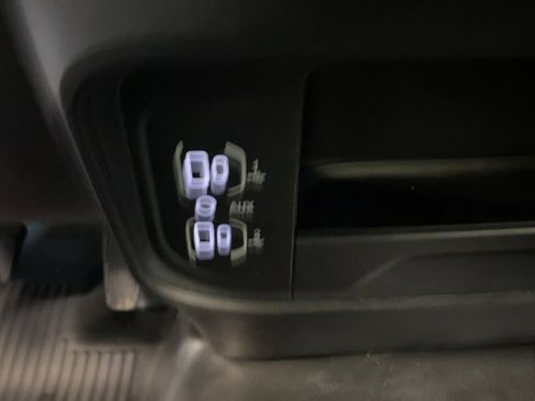 Used 2022 RAM 3500 Tradesman image 28