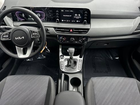 New 2026 Kia Seltos LX image 11