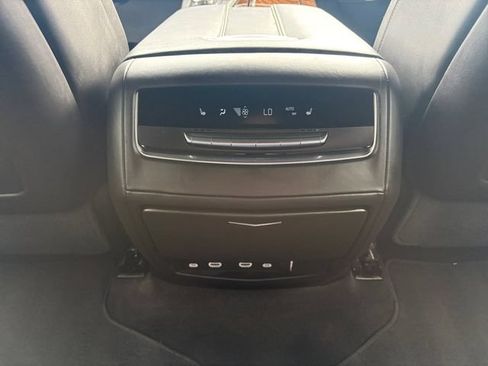 Used 2023 Cadillac Escalade Premium Luxury Platinum w/ LPO, Floor Liner Package AWD/4WD image 18