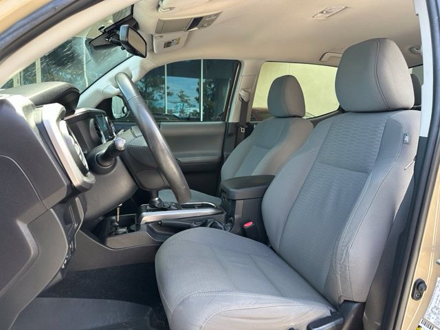 Used 2019 Toyota Tacoma SR5 RWD image 13