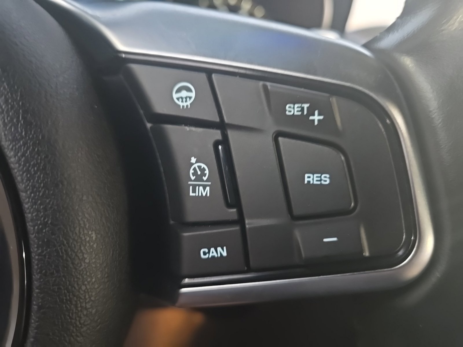 Used 2019 Jaguar F-TYPE R AWD/4WD image 14