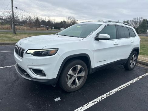 Used 2021 Jeep Cherokee Limited w/ Elite Package image 2