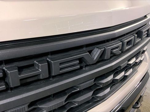 Used 2026 Chevrolet Silverado 1500 Custom Trail Boss w/ Dark Appearance Package AWD/4WD image 27