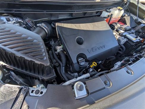 Certified 2023 Chevrolet Traverse LT image 18