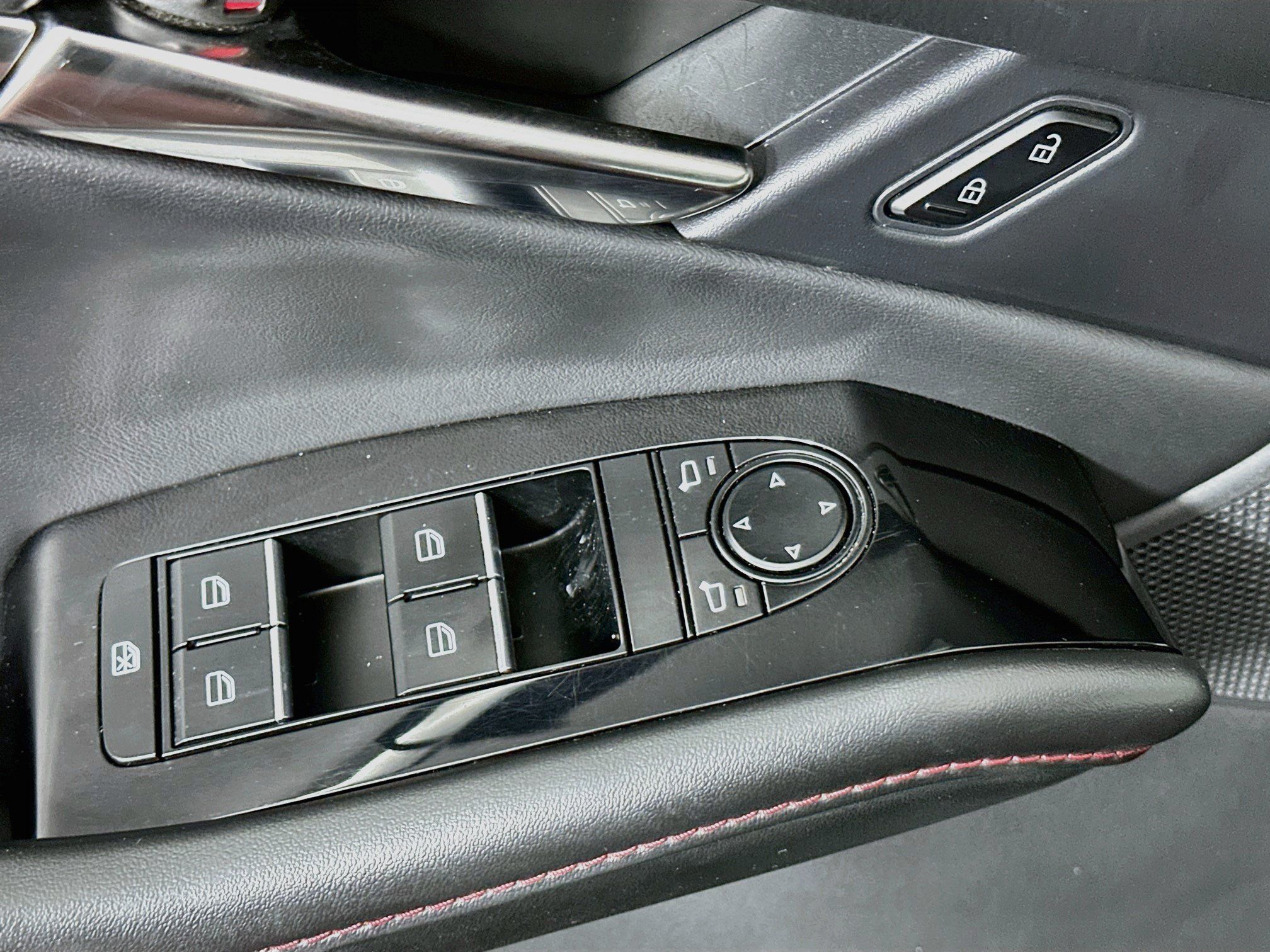 Used 2025 MAZDA CX-30 AWD 2.5 S w/ Preferred Package image 15