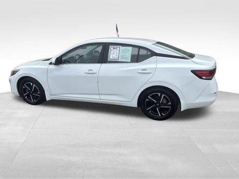 Used 2024 Nissan Sentra SV image 8
