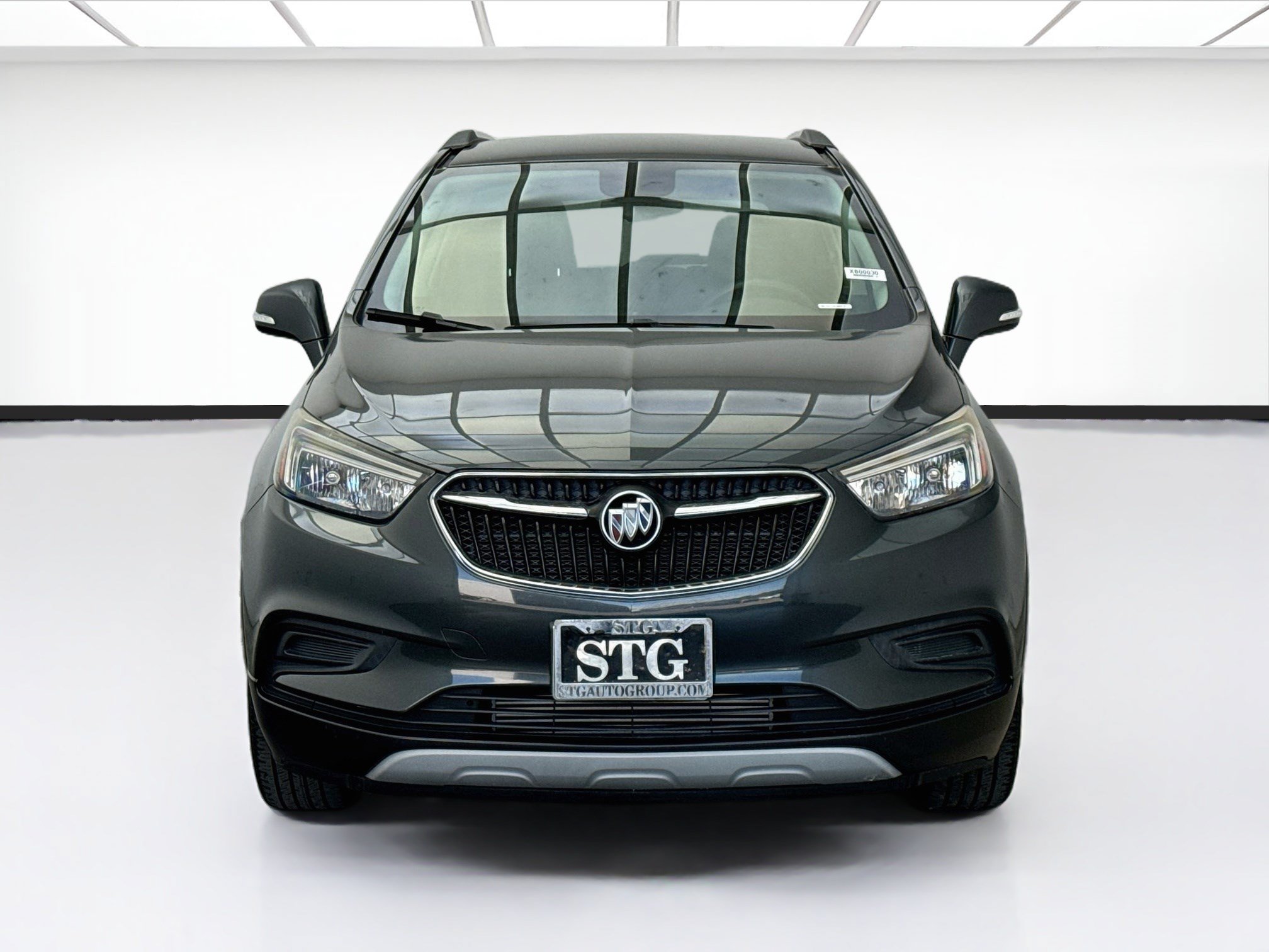 Used 2018 Buick Encore Preferred FWD image 2