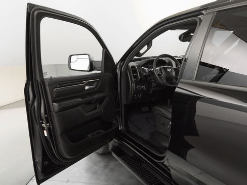 Used 2019 RAM 1500 Sport w/ Level 2 Equipment Group image 11