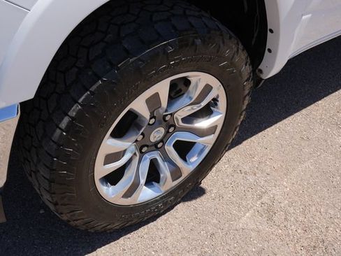 Used 2023 RAM 1500 Limited AWD/4WD image 9