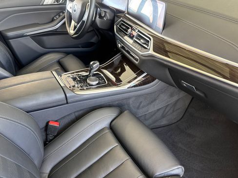 Used 2019 BMW X7 xDrive40i w/ Premium Package AWD/4WD image 19