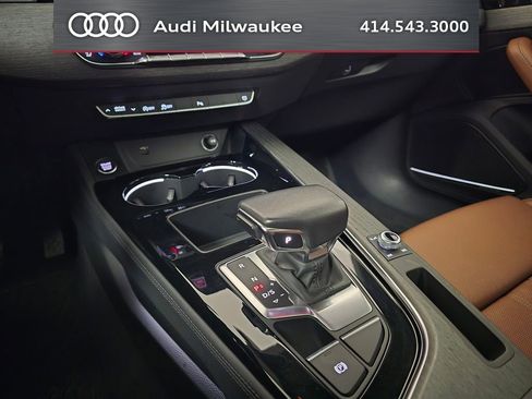 Used 2023 Audi A4 2.0T Premium Plus w/ Premium Plus Package AWD/4WD image 27