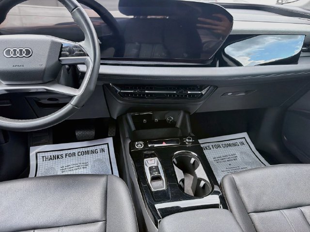 Certified 2025 Audi Q6 e-tron Premium Plus w/ Premium Plus AWD/4WD image 18