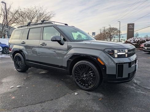 Used 2025 Hyundai Santa Fe Calligraphy image 2