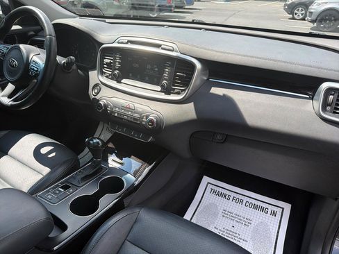 Used 2017 Kia Sorento EX w/ EX Advanced Touring Package AWD/4WD image 18