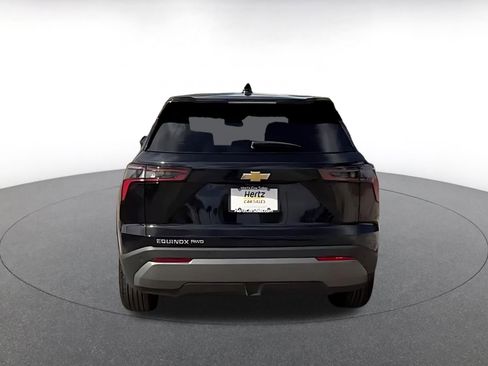 Used 2025 Chevrolet Equinox LT image 12