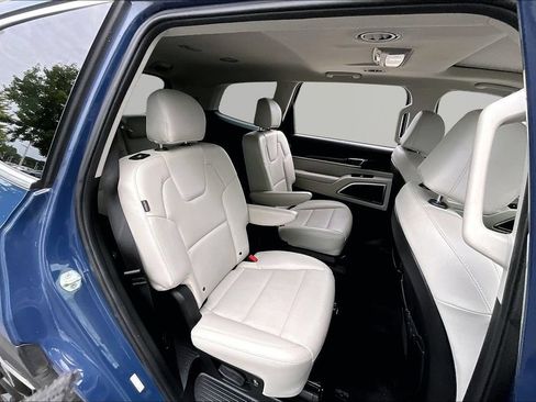 Used 2023 Kia Telluride S w/ S Sunroof Package AWD/4WD image 20