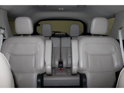 Used 2022 Ford Explorer Limited w/ Equipment Group 301A image 30