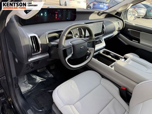 Used 2025 Ford Expedition Max Platinum w/ Platinum Ultimate Package image 34