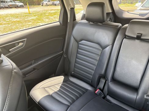 Used 2024 Ford Edge SEL image 39