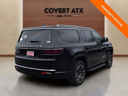 New 2025 Jeep Wagoneer 4WD image 5