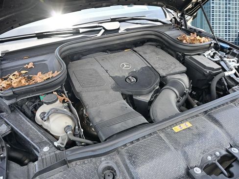 Used 2024 Mercedes-Benz GLE 450e 4MATIC image 33