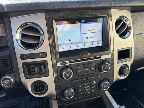 Used 2017 Ford Expedition EL Limited w/ Equipment Group 301A image 25