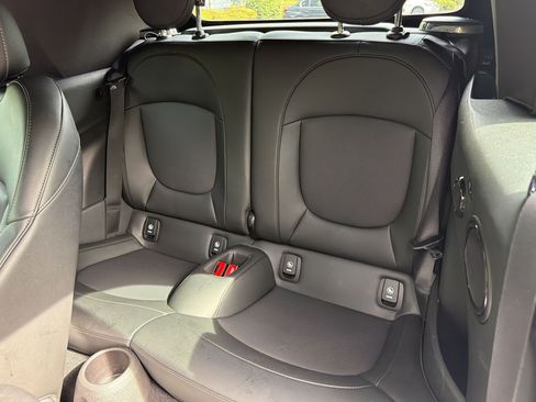 Used 2019 MINI Cooper S FWD image 22