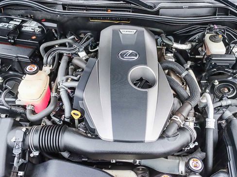 Used 2017 Lexus IS 200t image 27