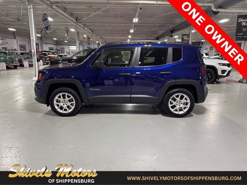 Certified 2019 Jeep Renegade Sport w/ Sport Appearance Group image 2