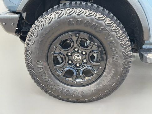 Used 2024 Ford Bronco Wildtrak AWD/4WD image 30