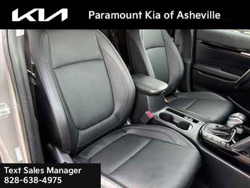 Certified 2021 Kia Seltos SX w/ SX Sunroof Package image 21