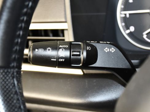 Used 2023 Mitsubishi Outlander SE AWD/4WD image 22