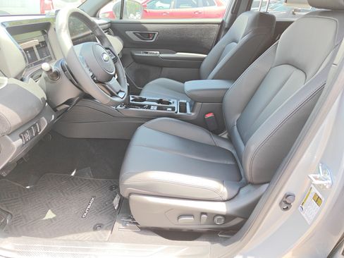 Used 2026 Subaru Outback Premium AWD/4WD image 18