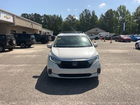 Used 2024 Honda Odyssey EX-L image 2