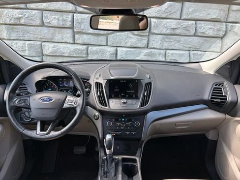 Used 2019 Ford Escape SEL FWD image 10