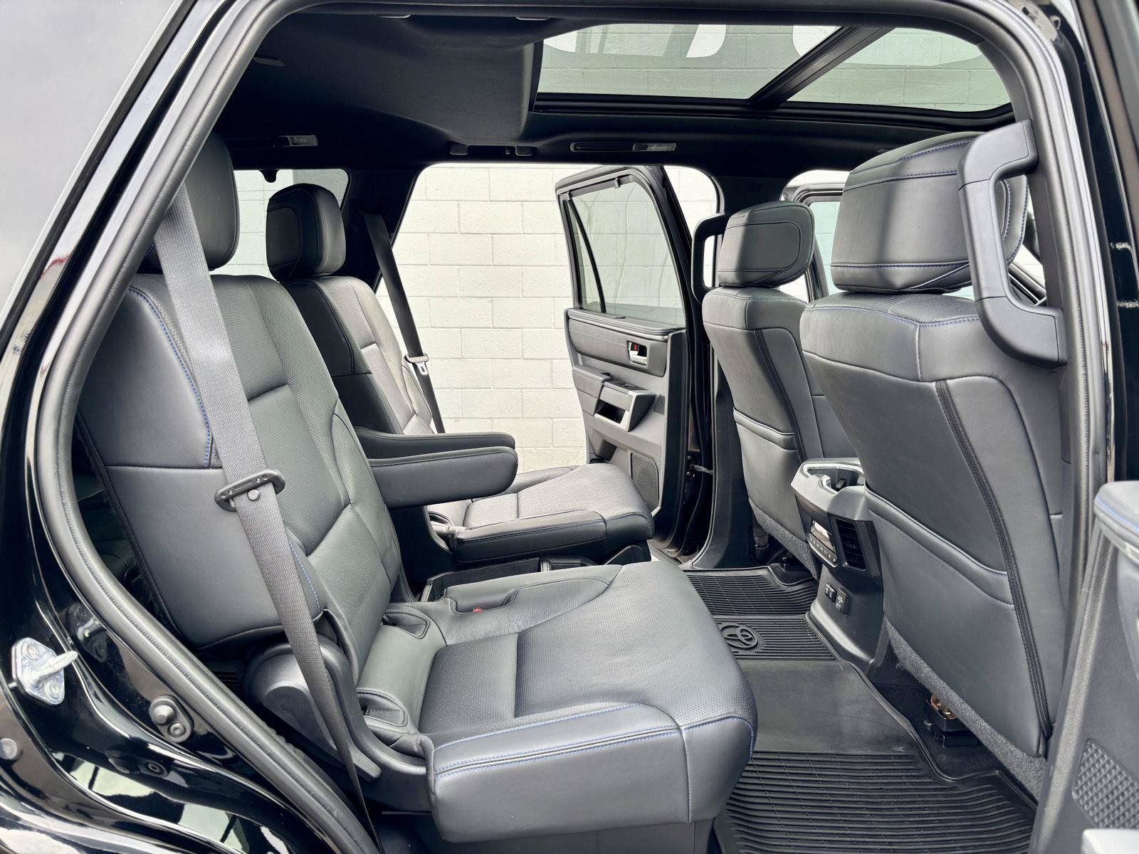 Used 2023 Toyota Sequoia Platinum AWD/4WD image 9