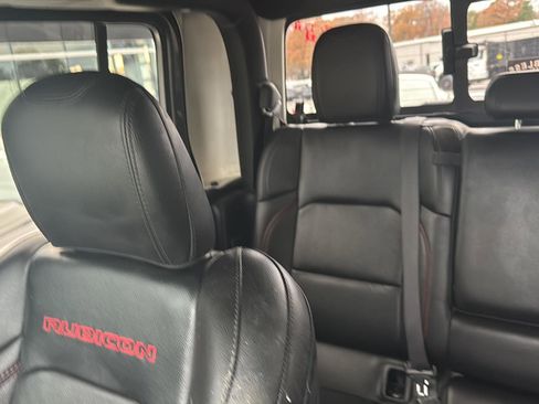 Used 2022 Jeep Gladiator Rubicon w/ LED Lighting Group image 32