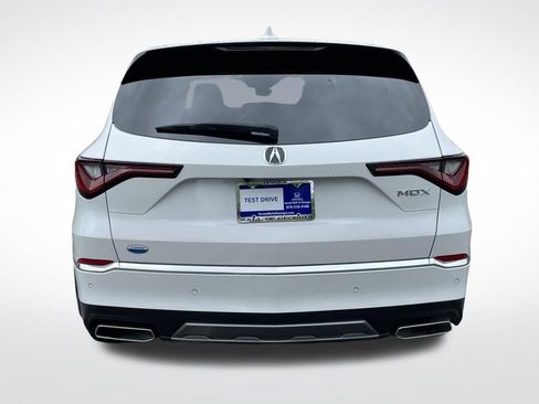 Used 2025 Acura MDX FWD w/ Technology Package image 5