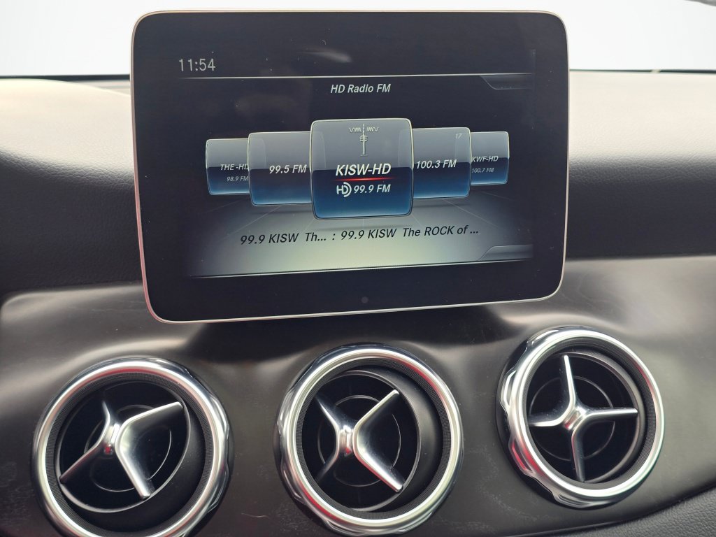Used 2018 Mercedes-Benz GLA 250 4MATIC image 15