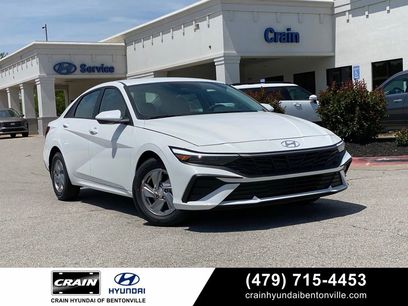 New 2026 Hyundai Elantra SE