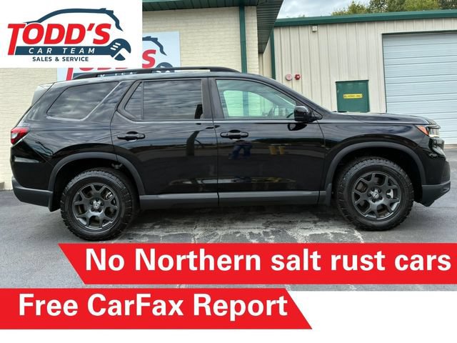 Used 2025 Honda Pilot TrailSport image 2