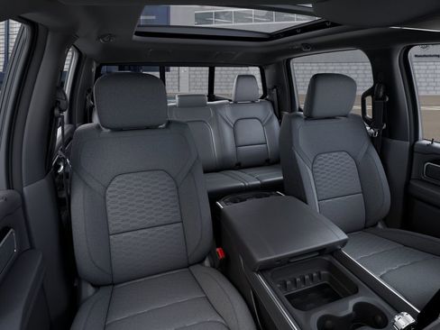 New 2026 RAM 1500 4x4 Crew Cab image 17