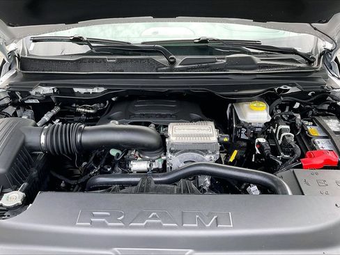 New 2026 RAM 1500 Laramie AWD/4WD image 37