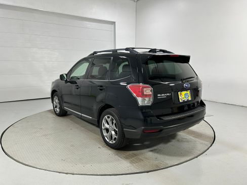 Used 2018 Subaru Forester 2.5i Touring w/ Popular Package #3B AWD/4WD image 23
