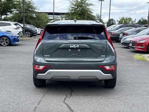 Used 2023 Kia Niro EX FWD image 3