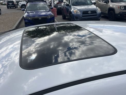 Used 2018 Hyundai Ioniq Limited image 5