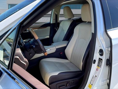 Used 2019 Lexus RX 350 AWD w/ Navigation Package image 21