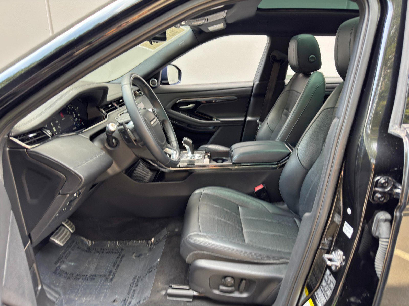 Used 2020 Land Rover Range Rover Evoque R-Dynamic HSE AWD/4WD image 15